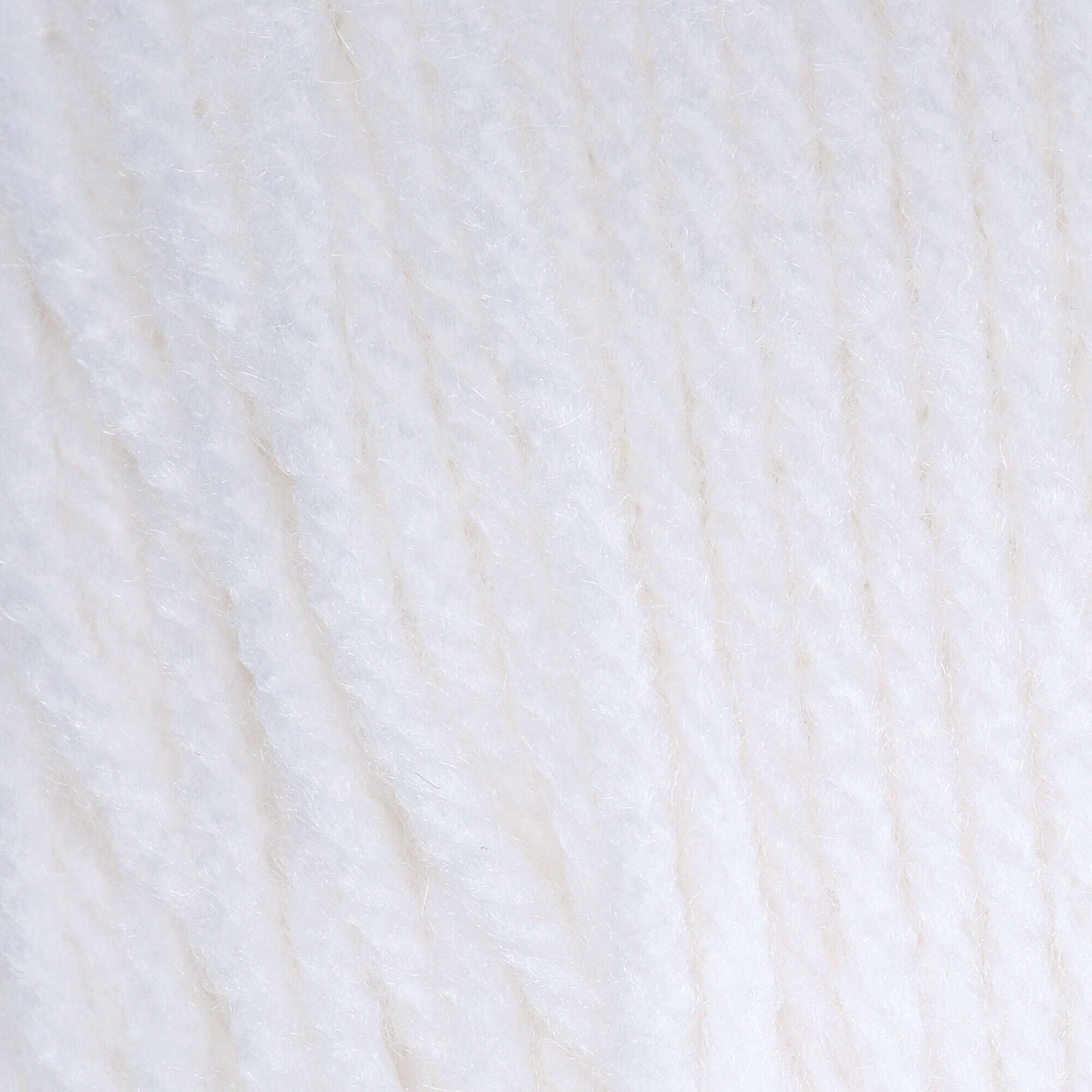 Bernat® Super Value - White (detail)