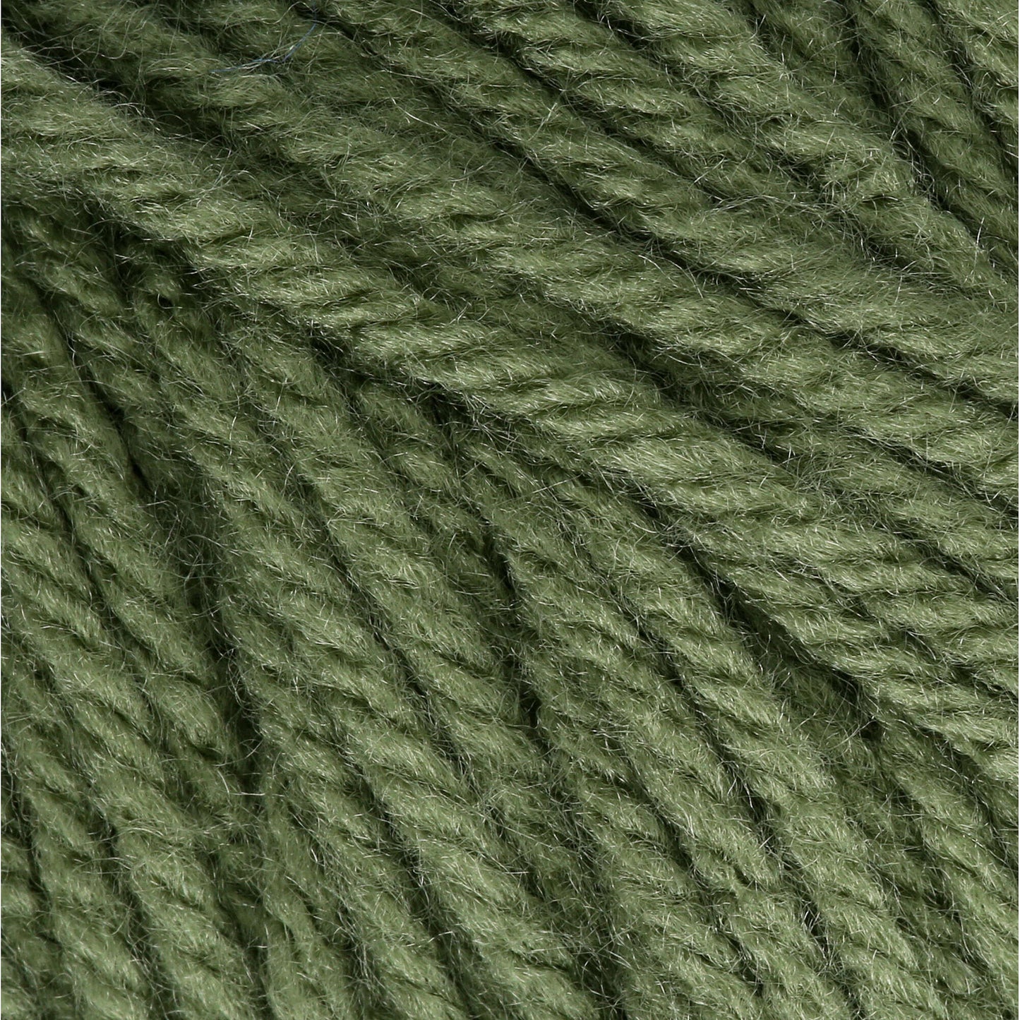 Bernat® Super Value - Forest Green (detail)