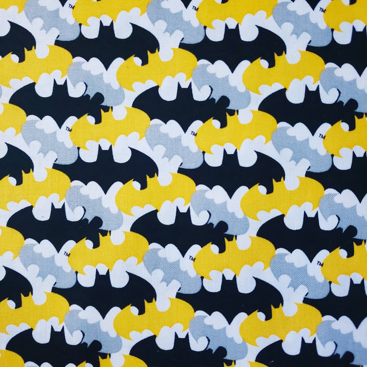 Cotton Print - Batman™ - Retro Logo Camo
