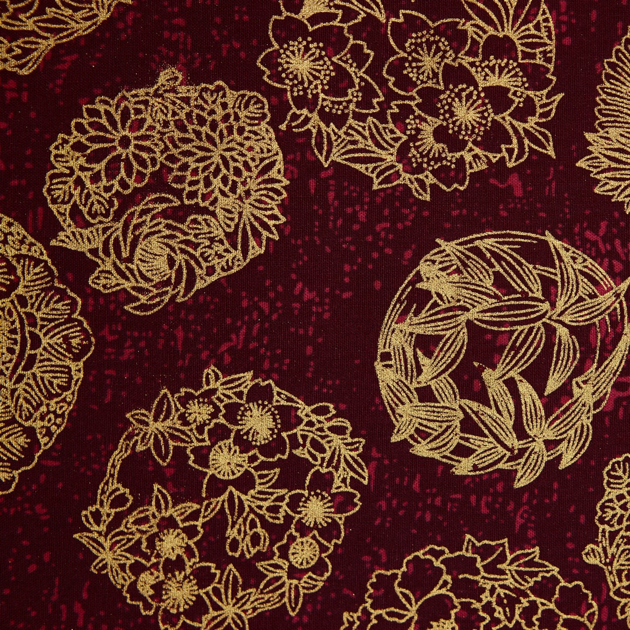 Cotton Metallic - Wreaths - Red (detail)