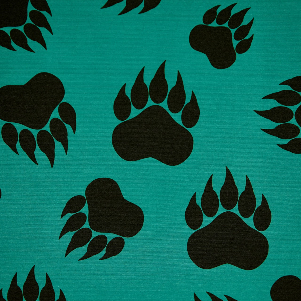 Commander® Bear Paw - Emerald (solid detail)