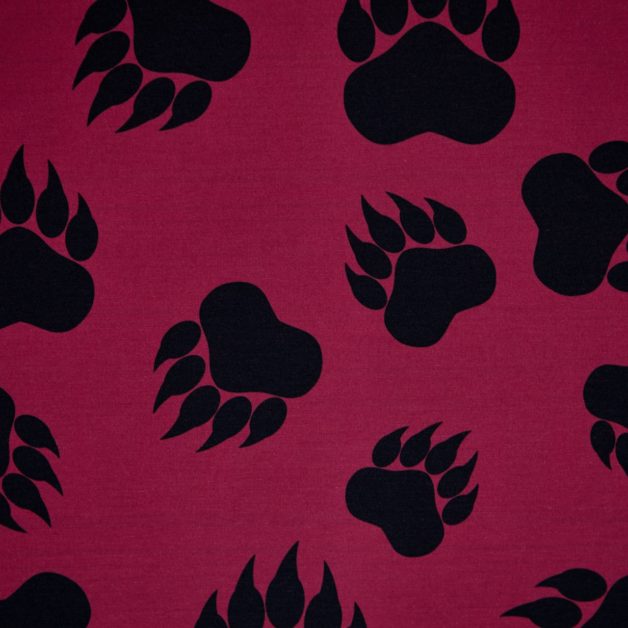 Commander® Bear Paw - Raspberry (solid detail)