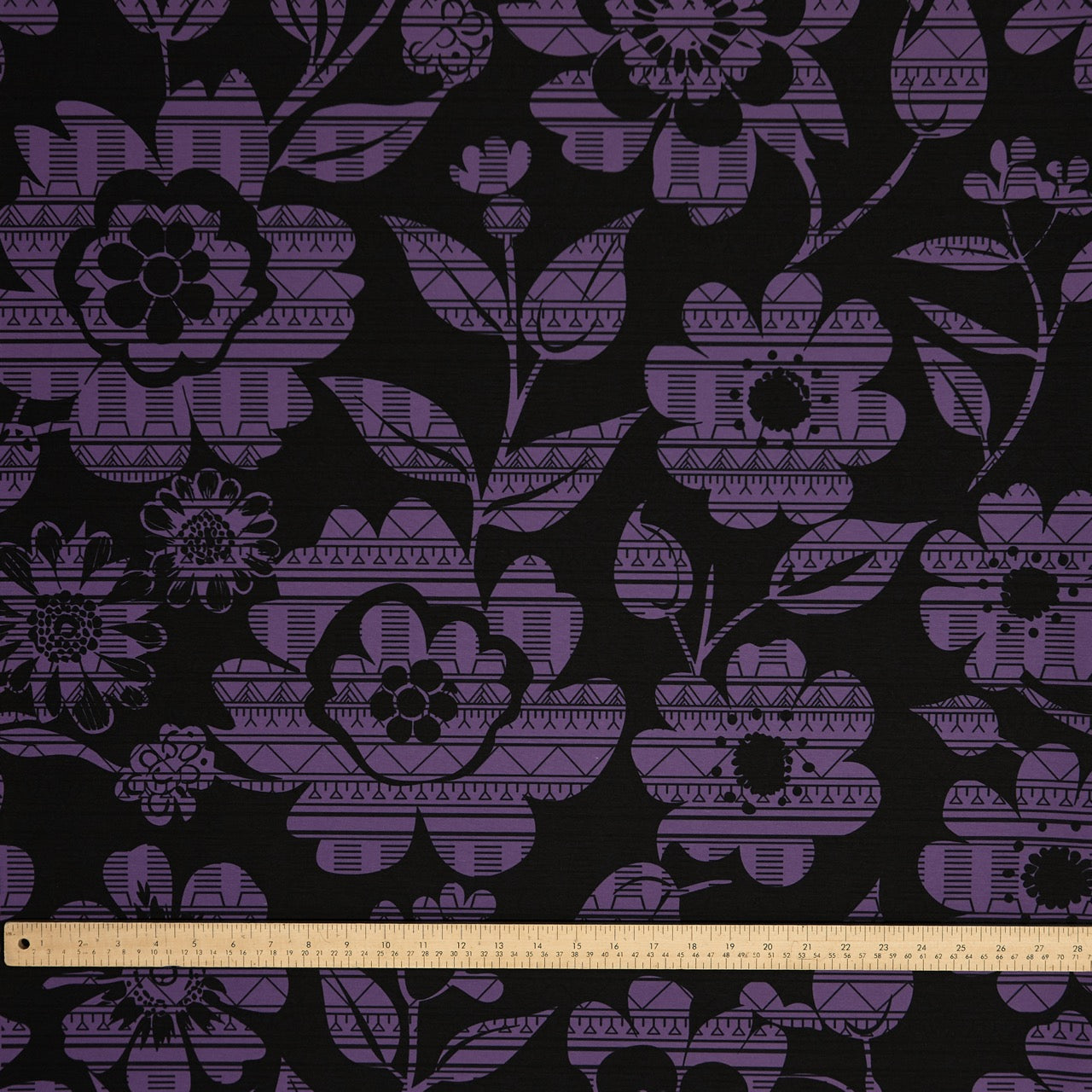 Commander® Tunniit Floral (Daisy)- Hyacinth (sizing)