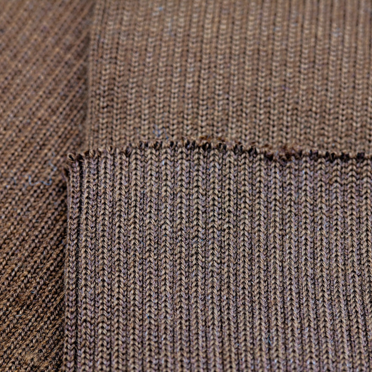 Cuffing / Tubular - Brown (2x2) - detail