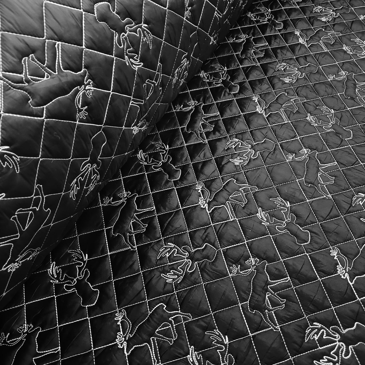 Embroidered Quilt 2-Sided - Caribou (white stitch)