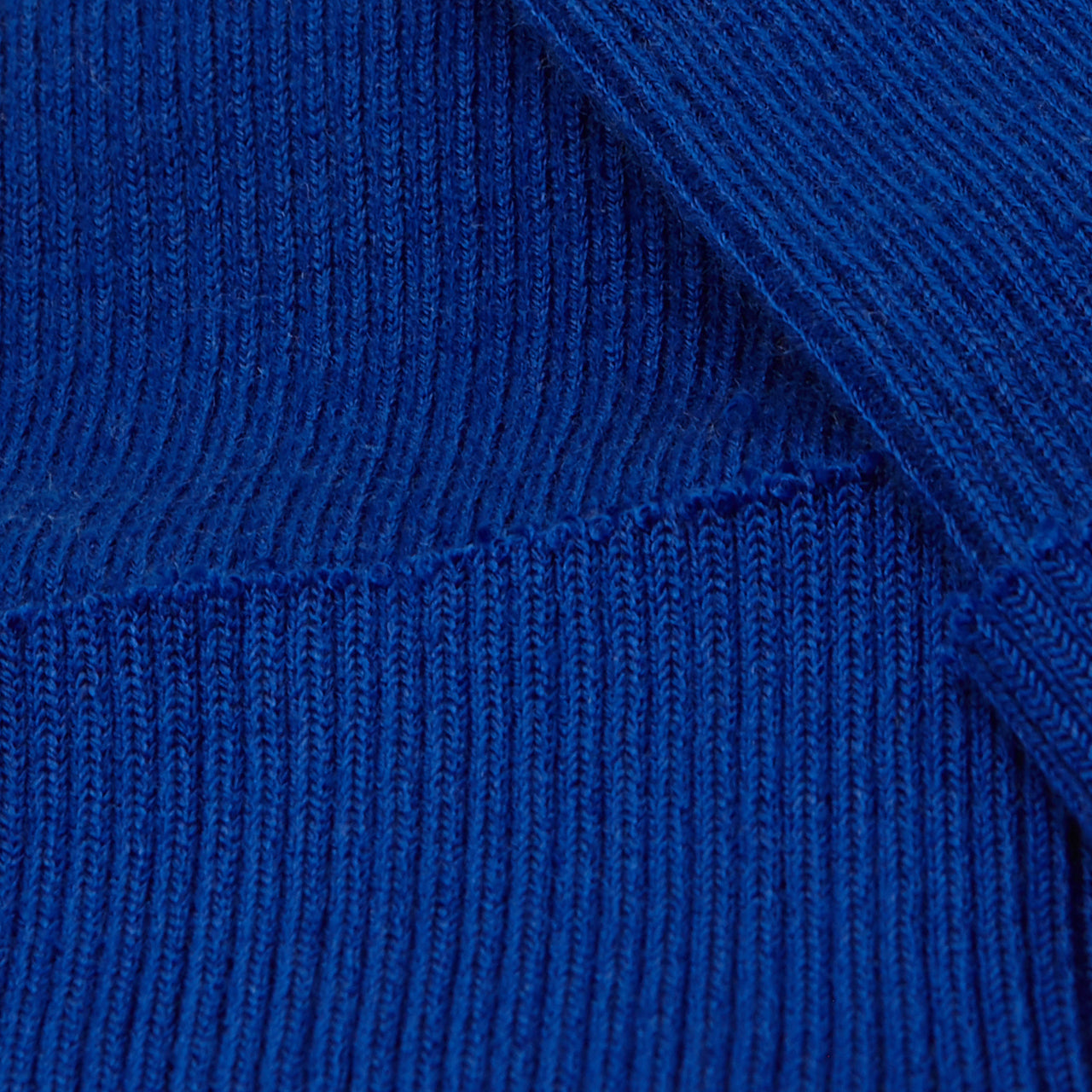 Cuffing / Tubular - Pacific Blue (detail)