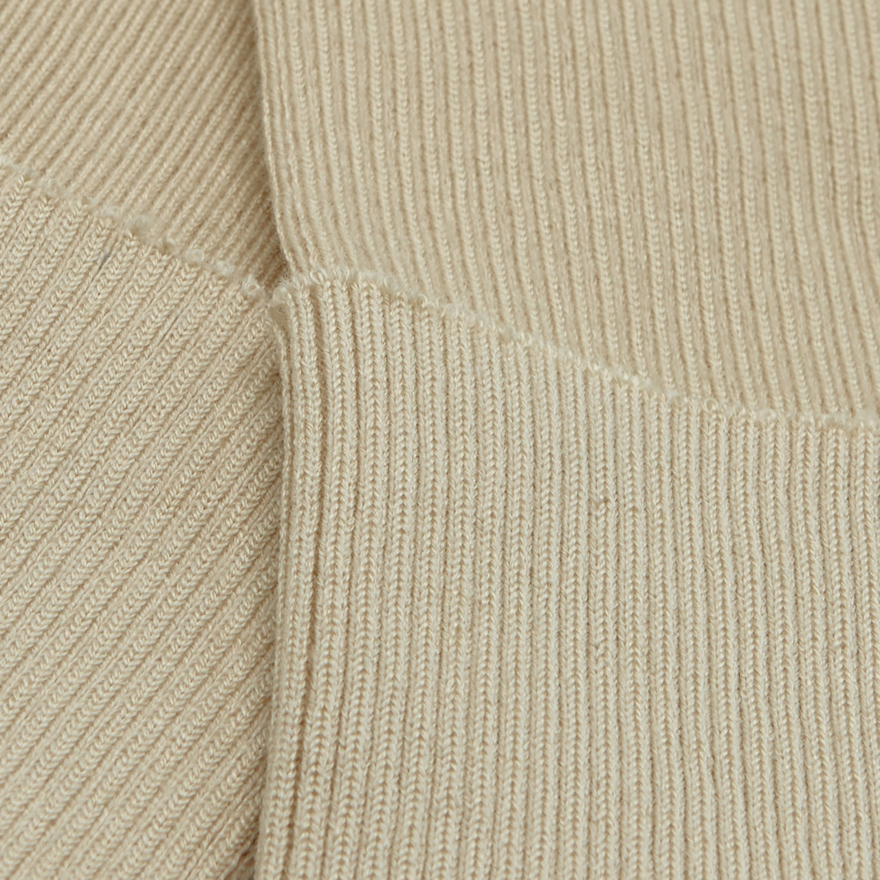 Cuffing / Tubular - Ivory (detail)
