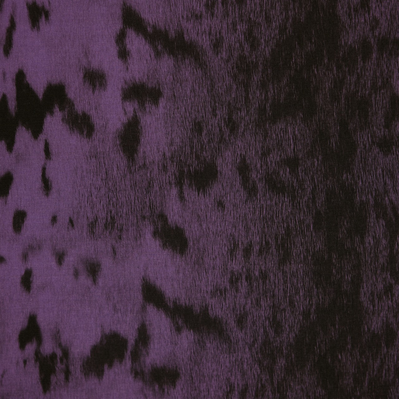 Commander® Seal Skin - Hyacinth (detail)