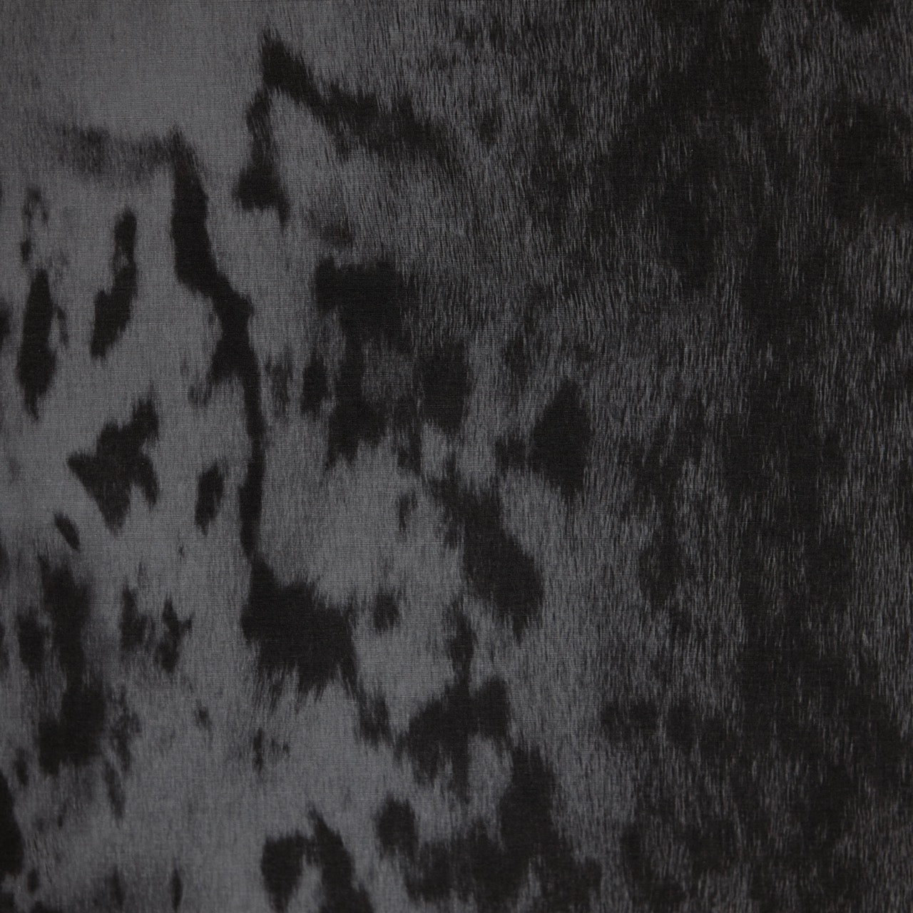 Commander® Seal Skin - Pewter (detail)