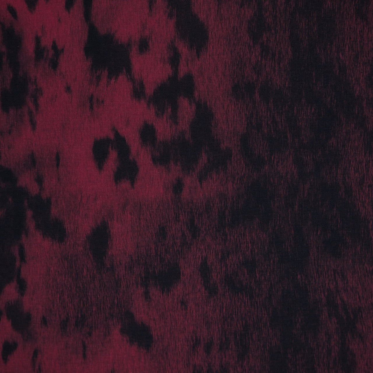 Commander® Seal Skin - Raspberry (detail)