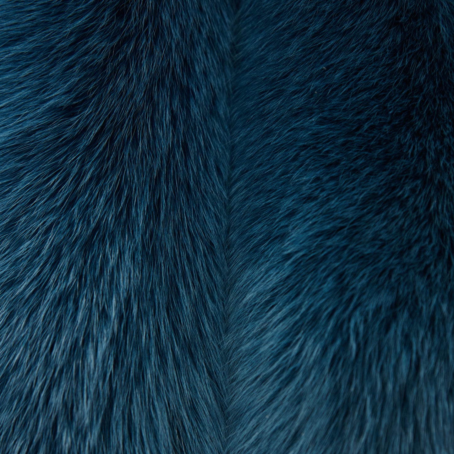 Dyed Shadow Fox Fur - Teal (detail)