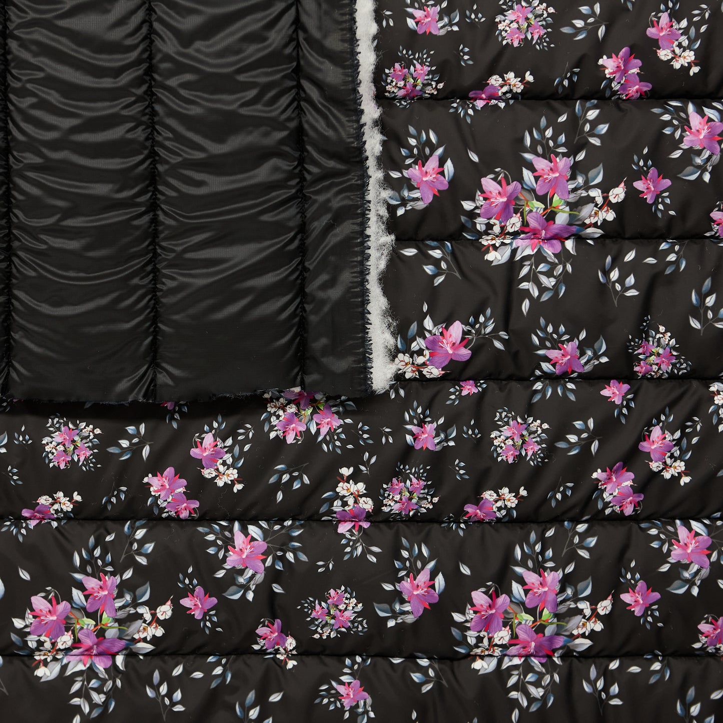 Quilted Holofill™ 2-Sided 13oz - Arctic Floral by Martha Kyak - Black