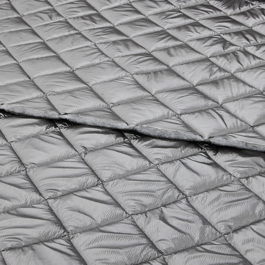 Quilted Holofill™ - 2-Sided - 8oz - Glossy (Shiny) - METALLIC GRAPHITE (detail)