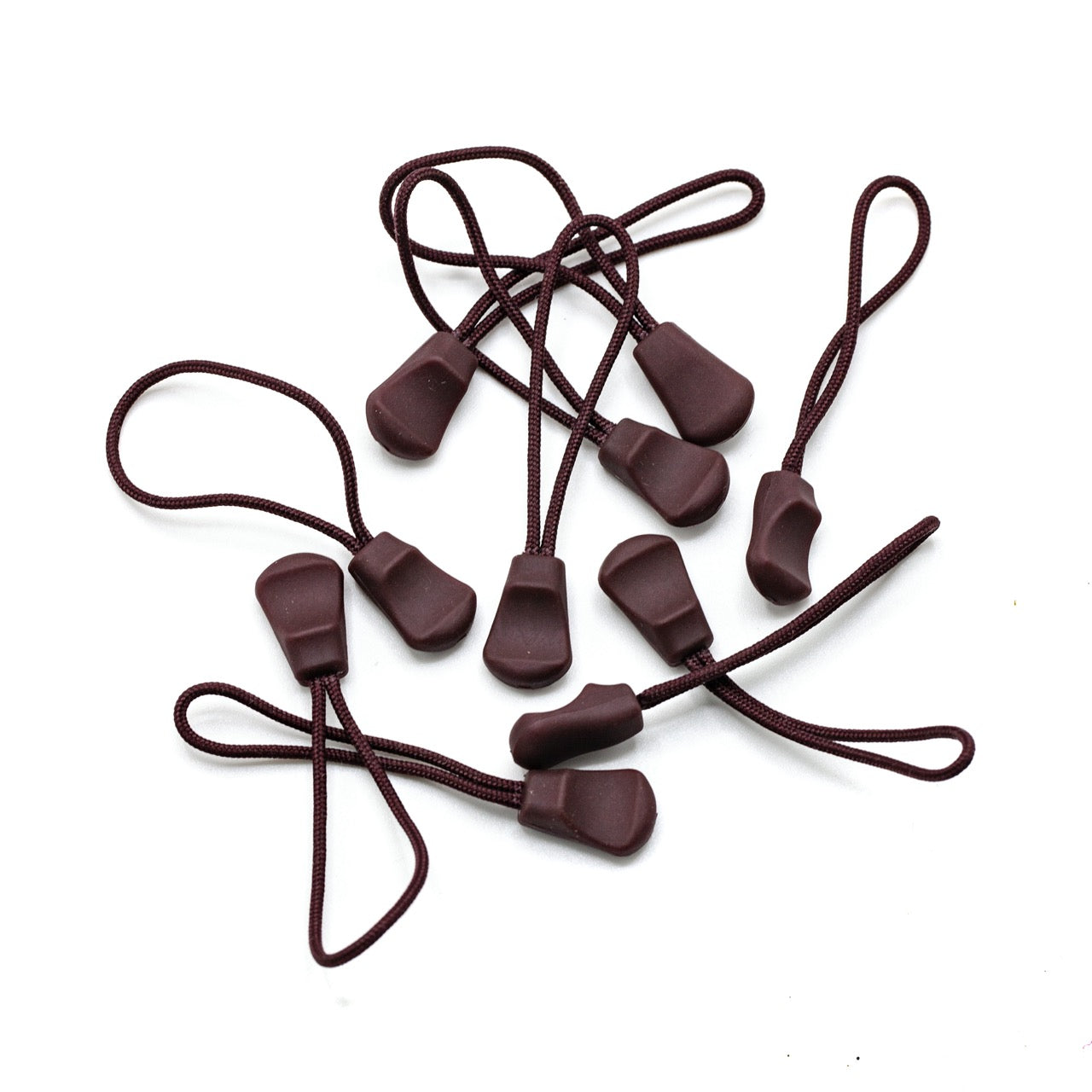 Zipper Pull - Raisin (group)