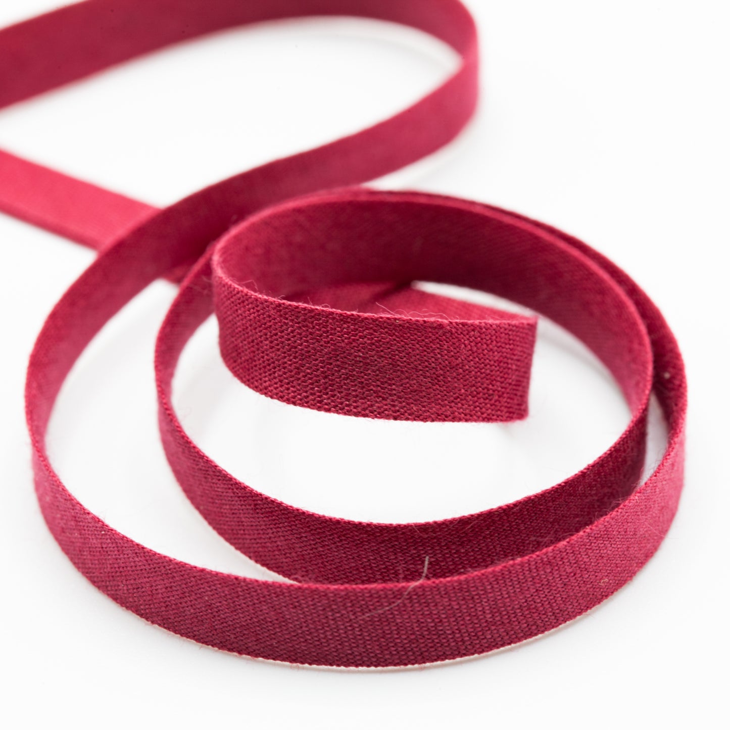 Bias Tape - Raspberry - 7mm (detail)
