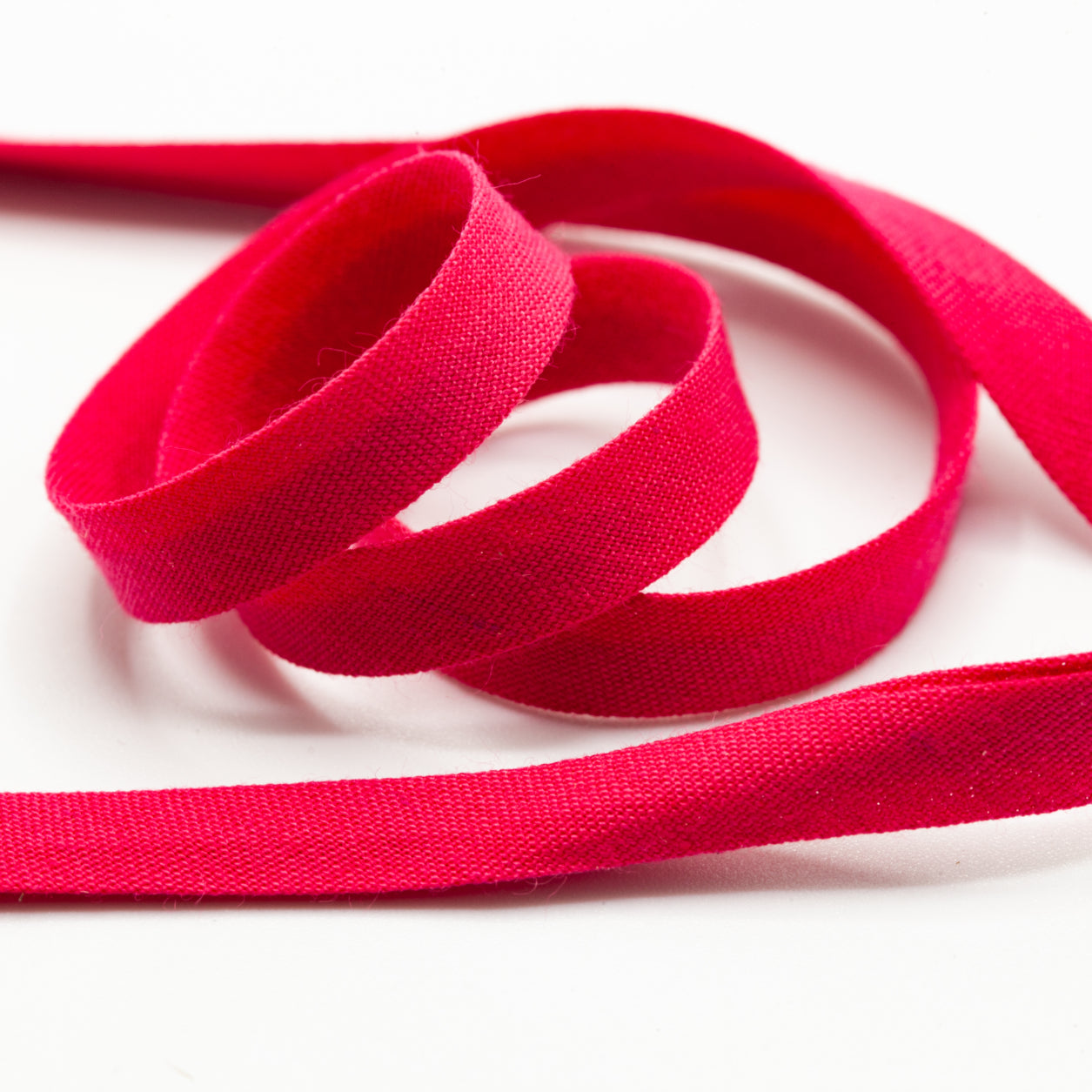 Bias Tape - Fuchsia - 7mm (detail)