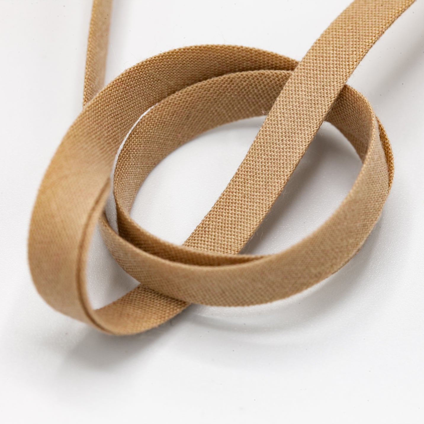 Bias Tape - Tan - 7mm (detail)