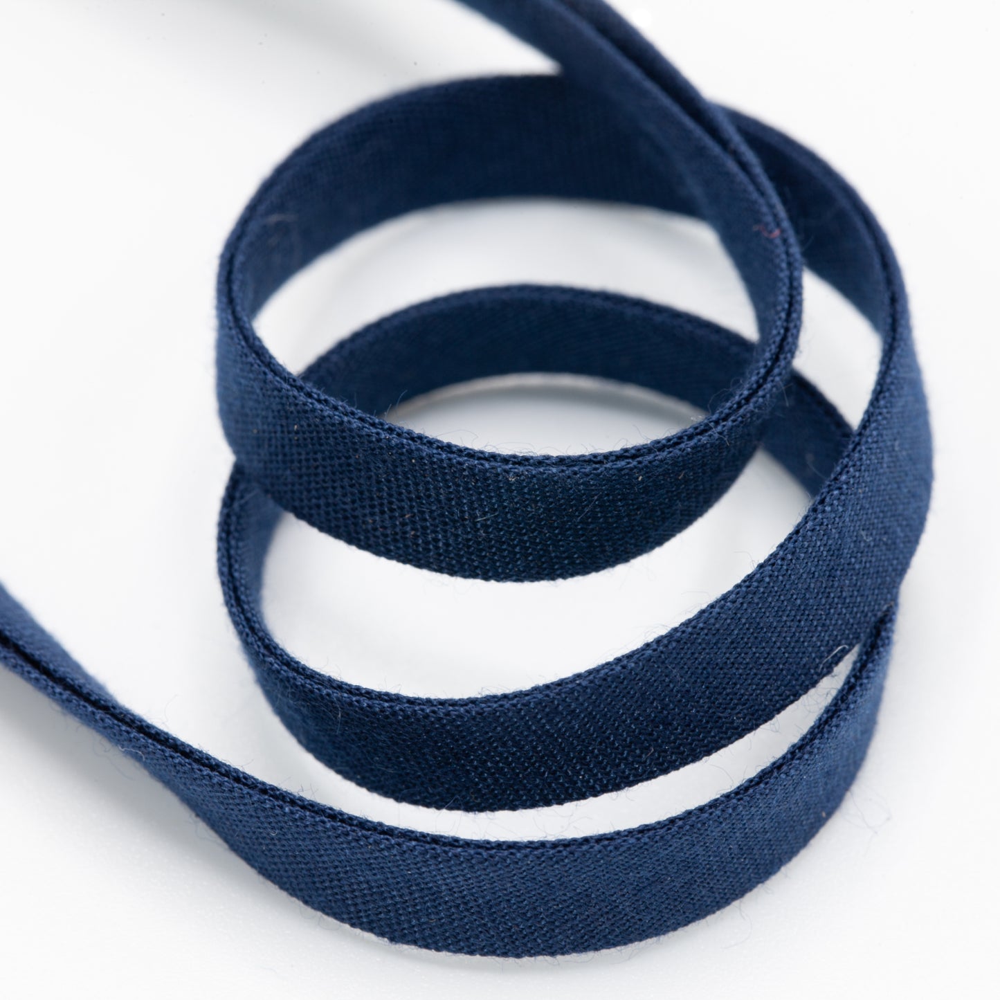 Bias Tape - Atlantic Navy - 7mm (detail)