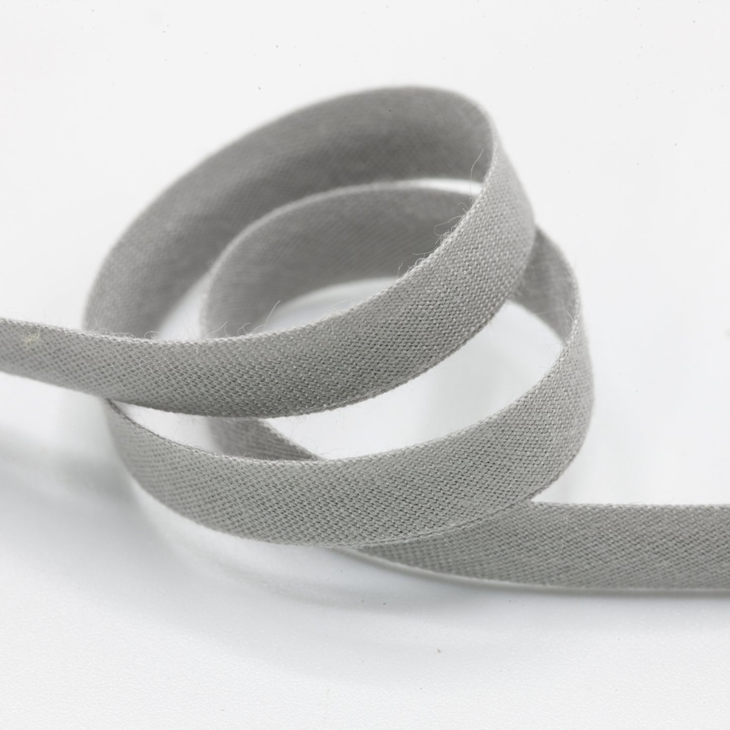Bias Tape - Silver - 7mm (detail)