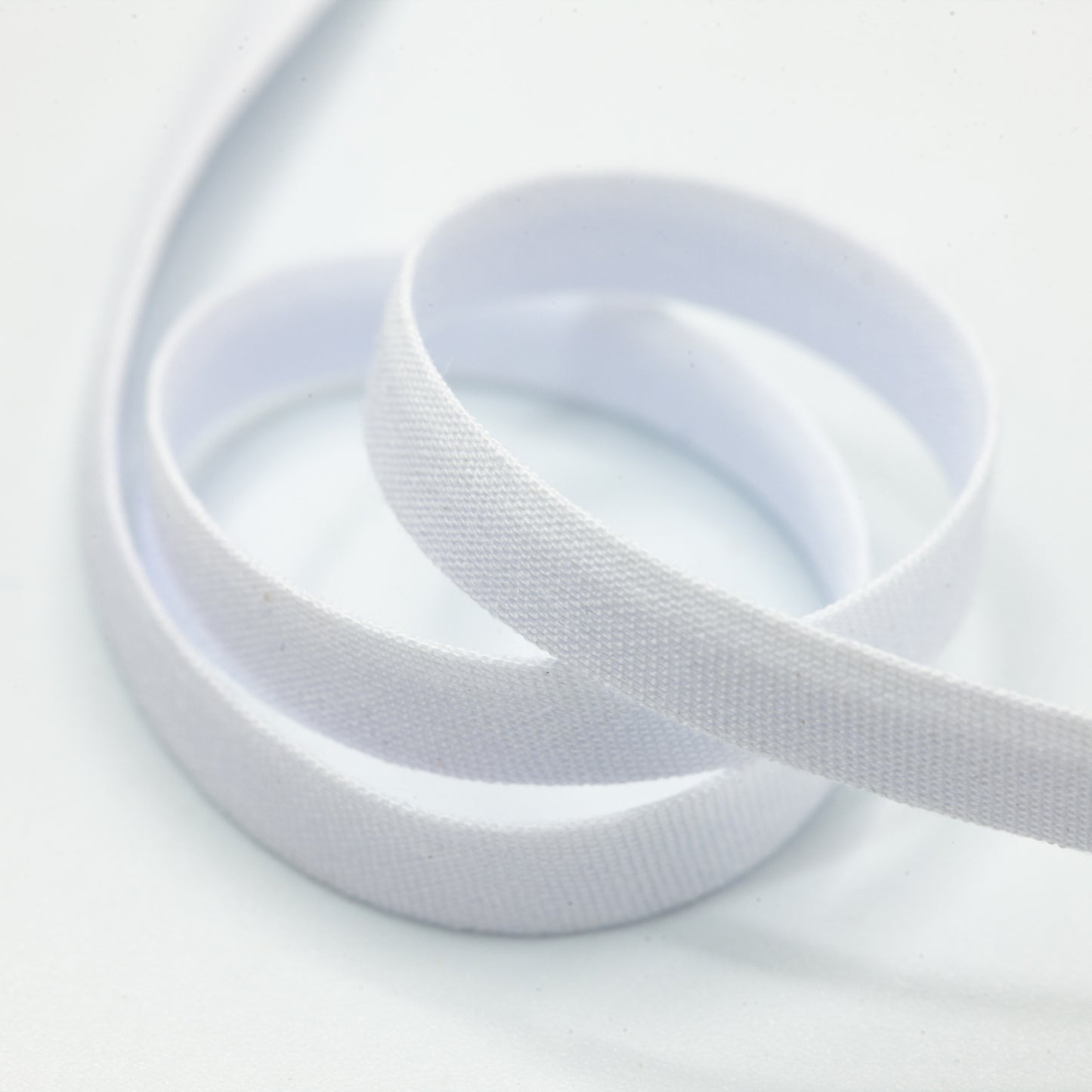 Bias Tape - White - 7mm (detail)