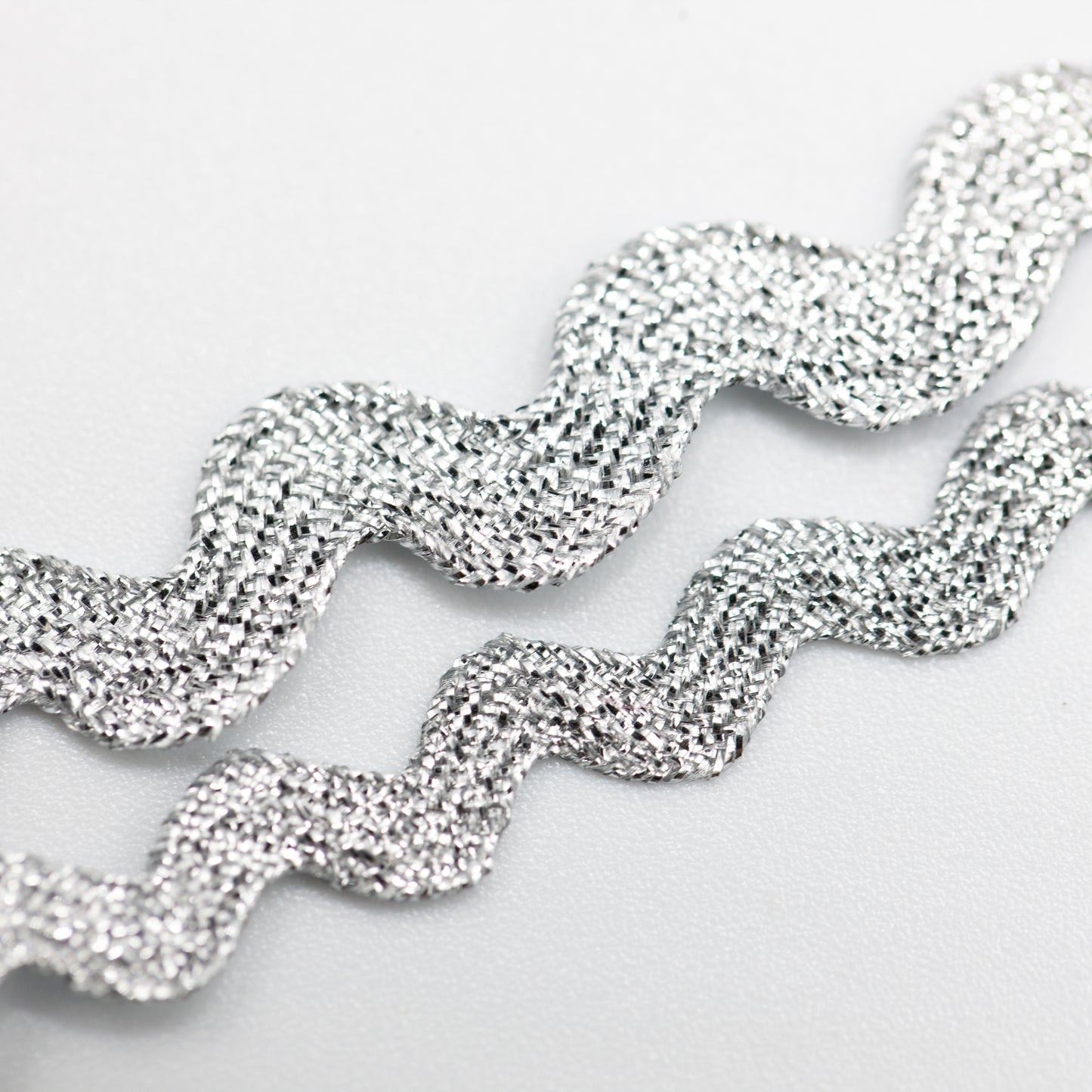 Rik Rak - Metallic Silver (detail)