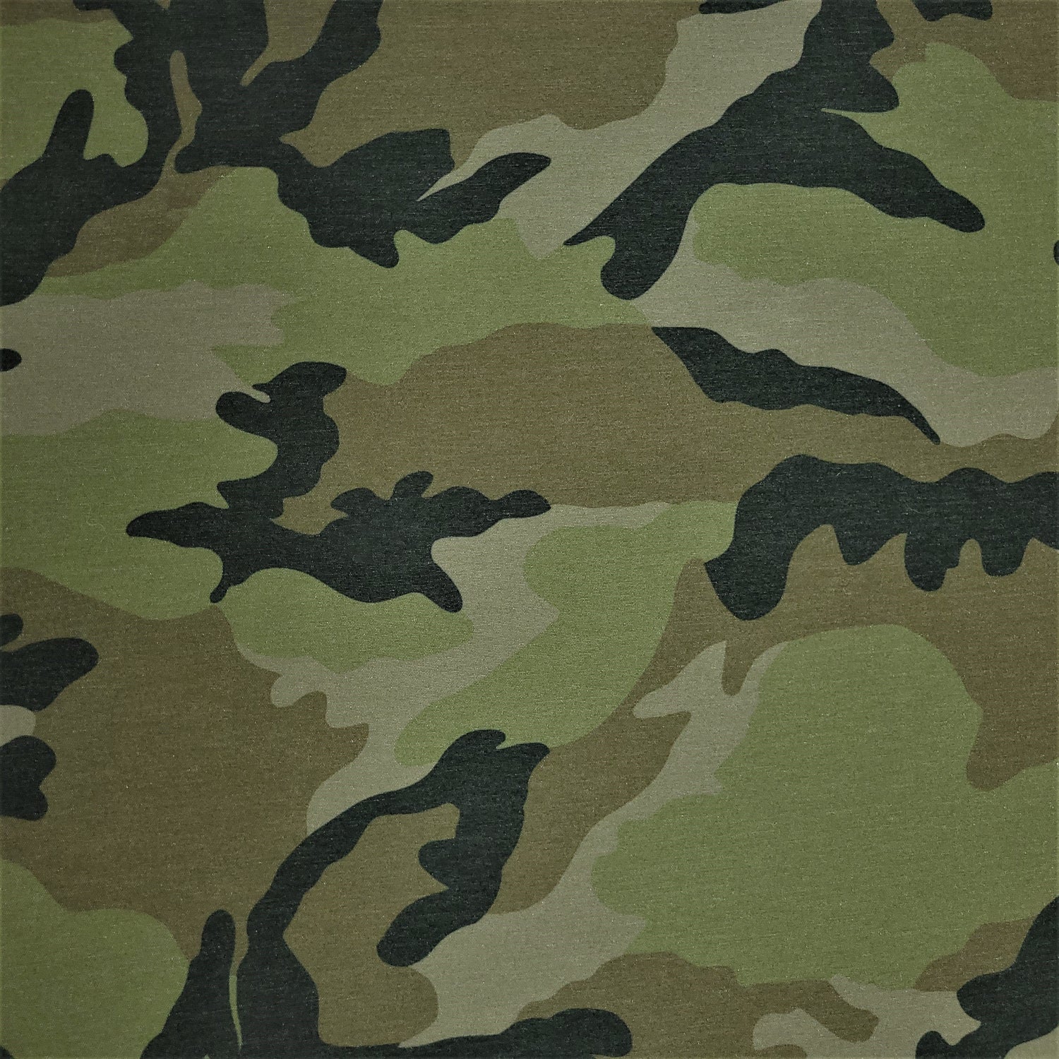 Commander® Camo Woodland