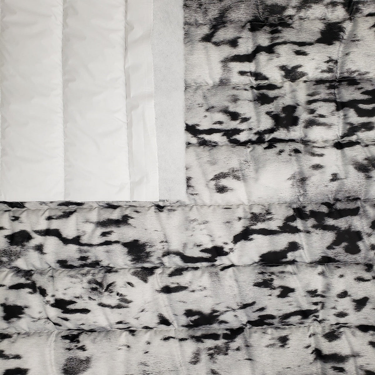Quilted Holofill™ 2-Sided 13oz - Seal Skin (Natural/Silver)