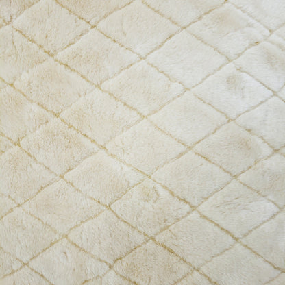 Faux Fur - Beige - Diamond (pattern)