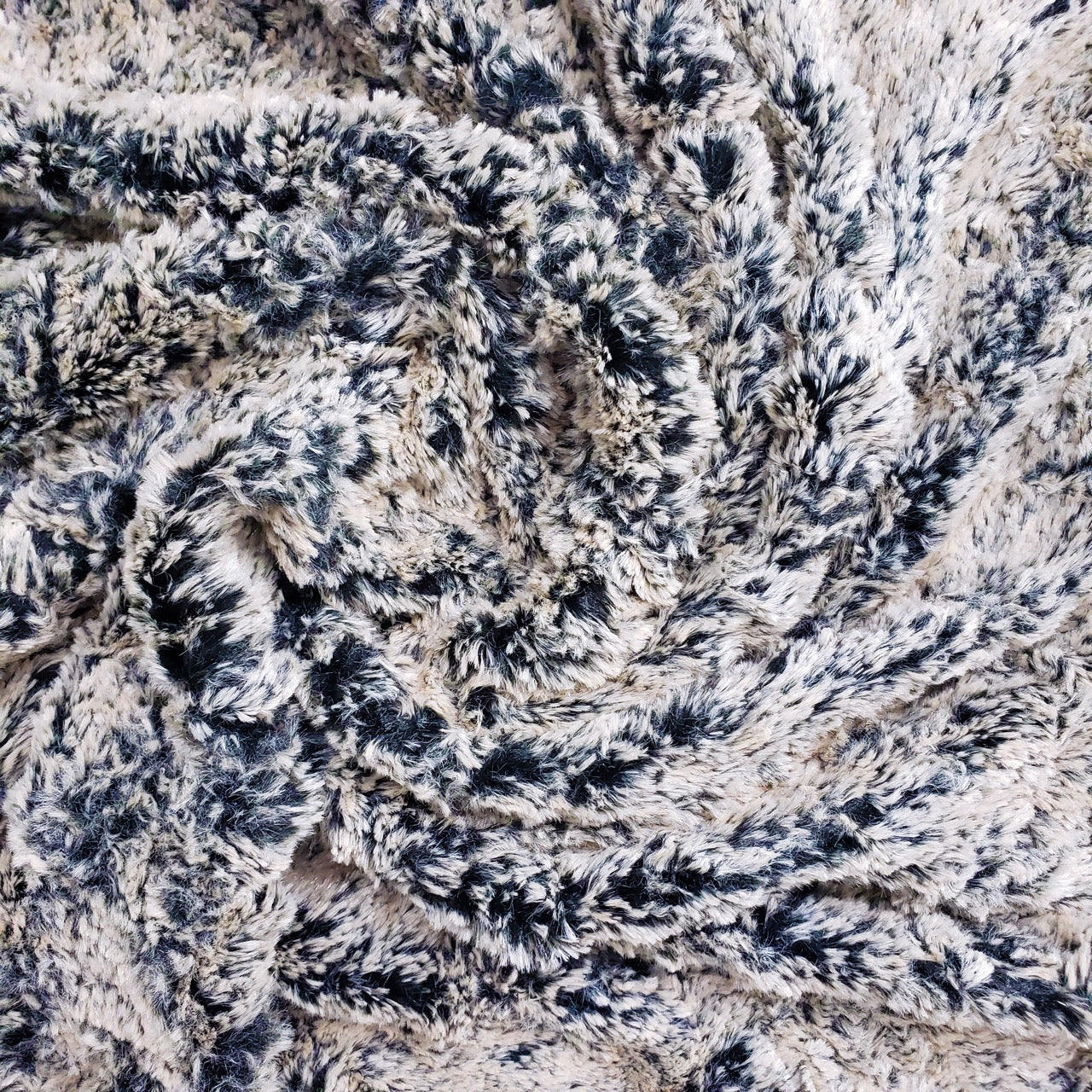 Faux Fur - Alpaca (close)