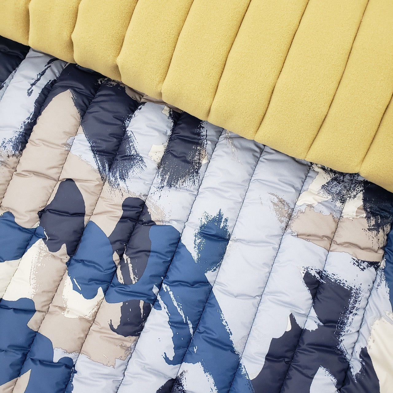 Quilted Polar 2-Sided 13oz - Camo Prints (Nylon)