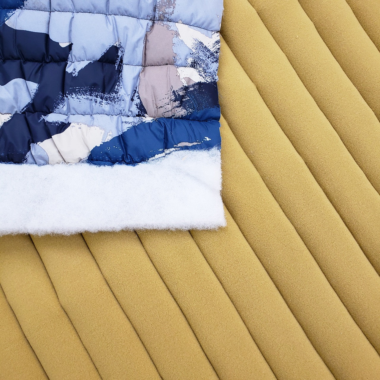 Quilted Polar 2-Sided 13oz - Camo Prints (Nylon)