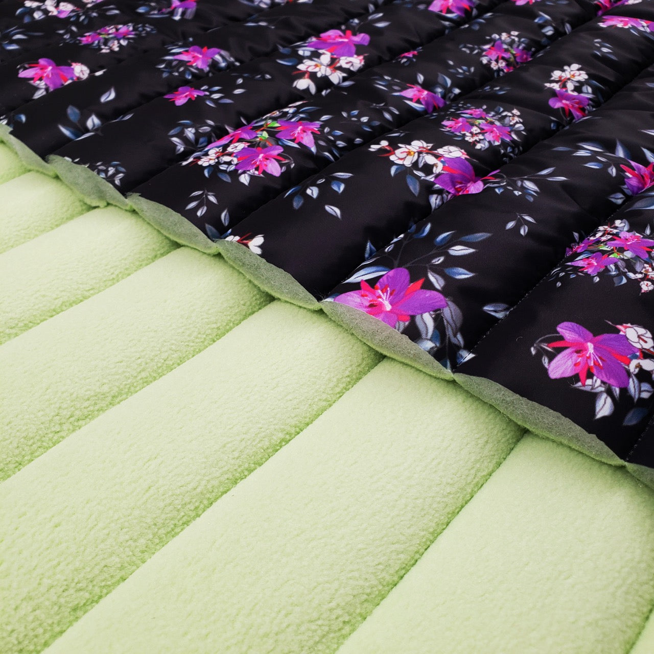 Brador Floral 2-Sided Martha - Kyak by Quilted Fabrics Arctic Polar 13oz –