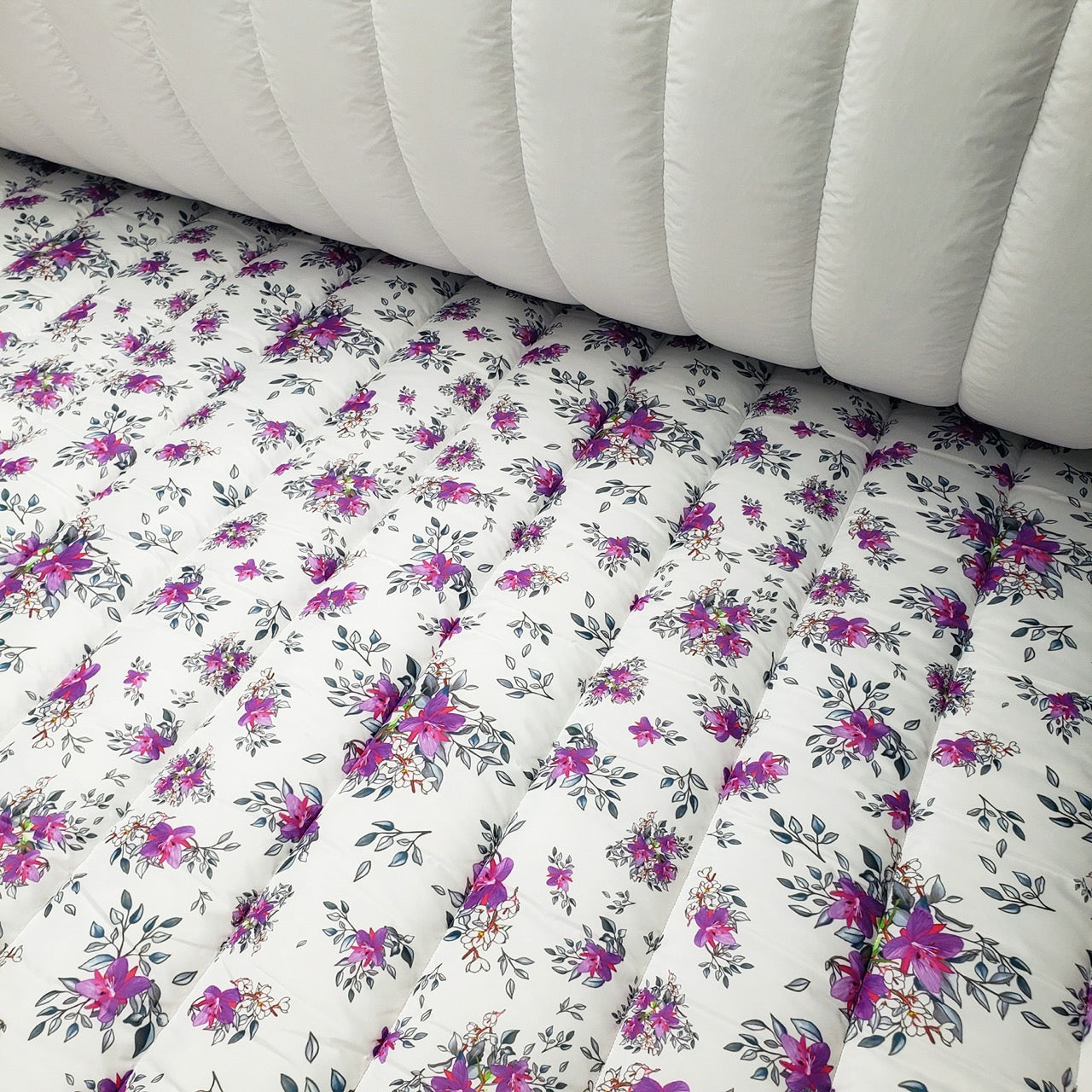 Quilted Holofill™ - 2-Sided, 13oz - Arctic Floral by Martha Kyak - White (roll)