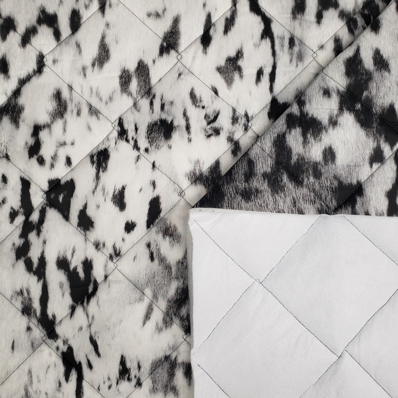 Quilted PrimaSoft™/ Radiantex, 15oz - Seal Skin (Natural) - fold