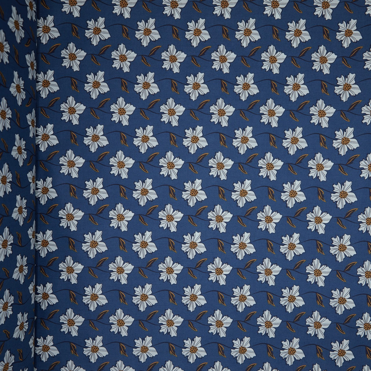 Cotton Floral - Daisy Chain - Blue (full)