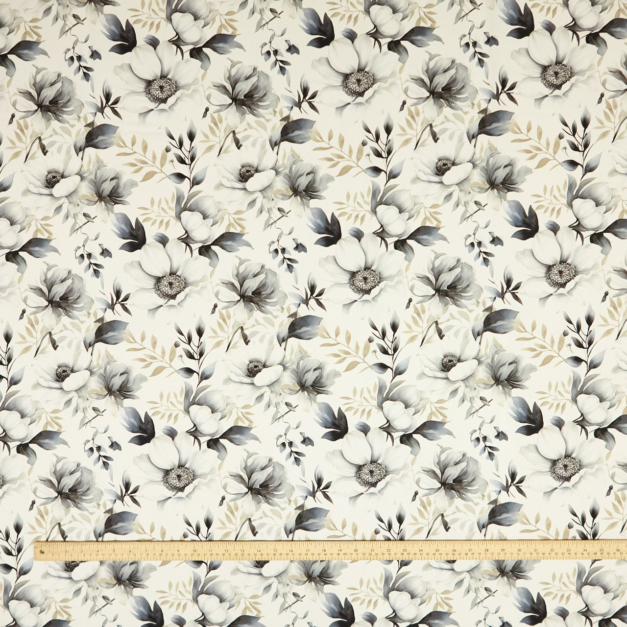 Commander® Floral - White Sand (sizing)