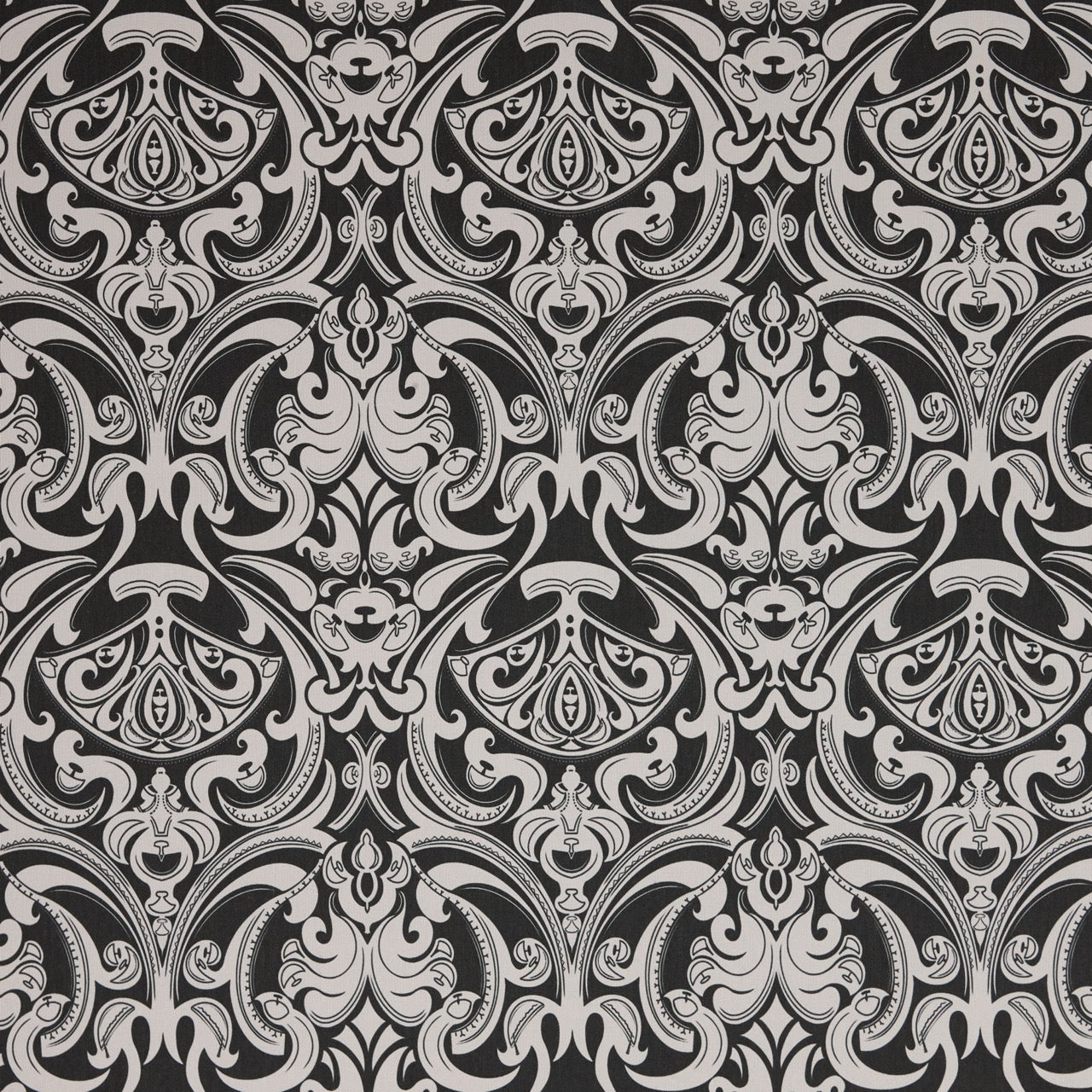 Commander® InukChic® Damask Ulu (3.5) - Moonstone