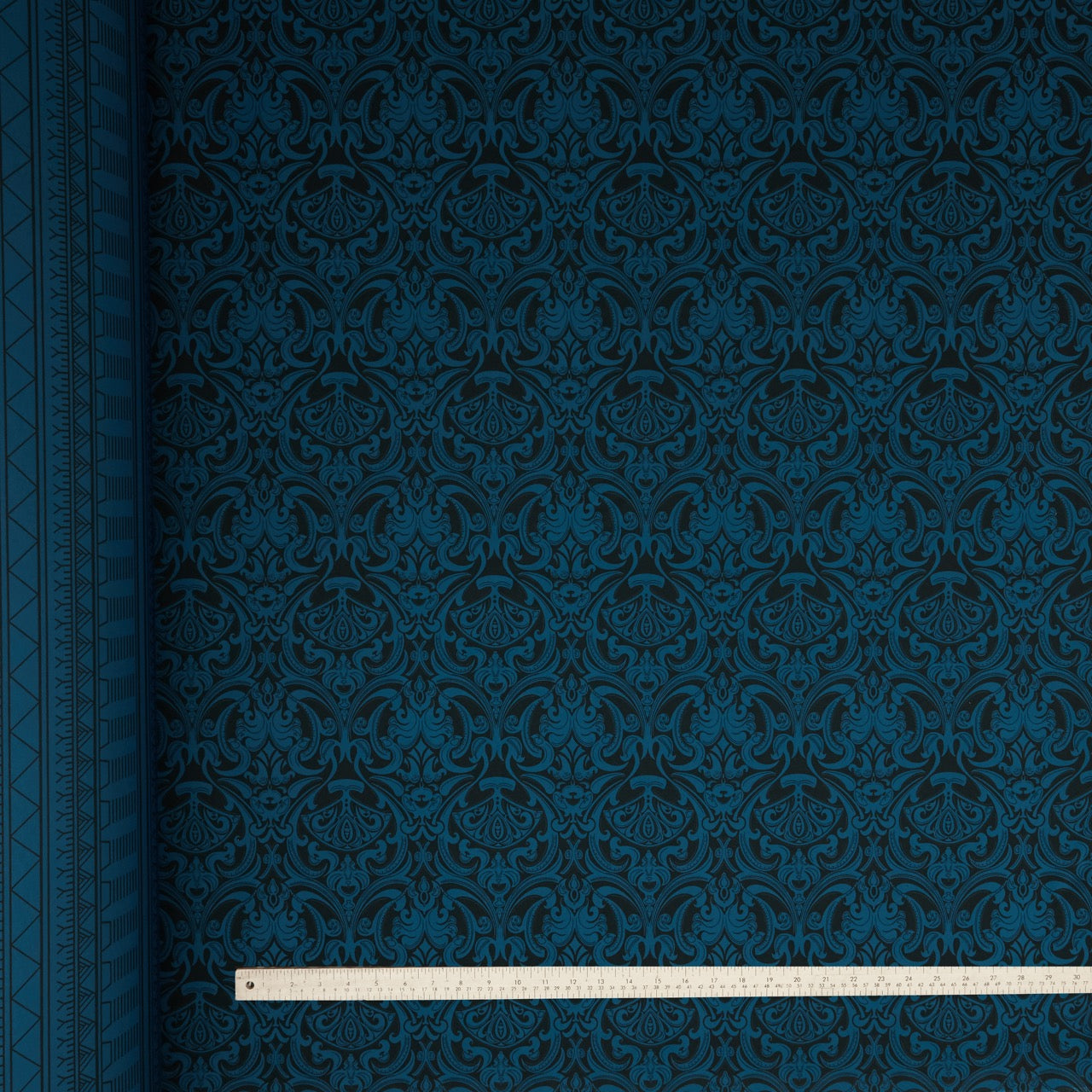 Commander® InukChic® Damask Ulu (3.5) - Teal (sizing)