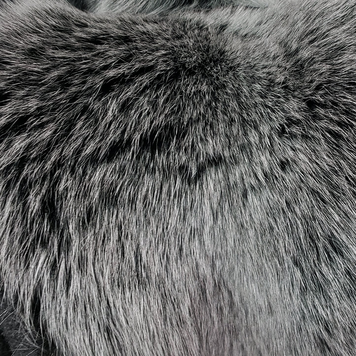 Dyed Shadow Fox Fur - Grey Frost (European Dyes) - detail