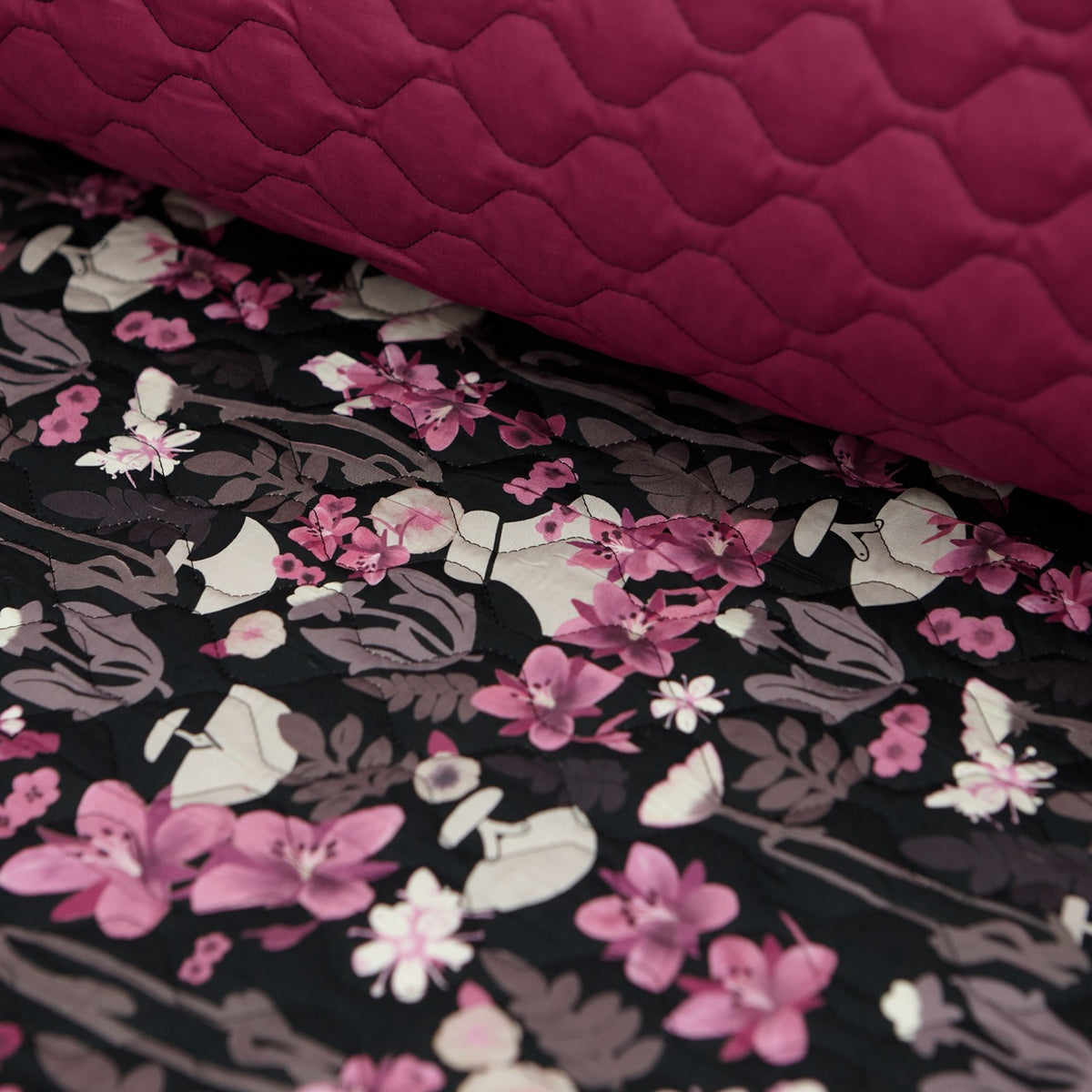 Cotton Quilt - InukChic® Ulu Floral - 6oz - Black (v2)