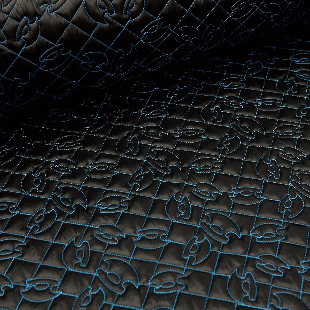 Embroidered Quilt 2-Sided - Ulu (BLUE Stitch)