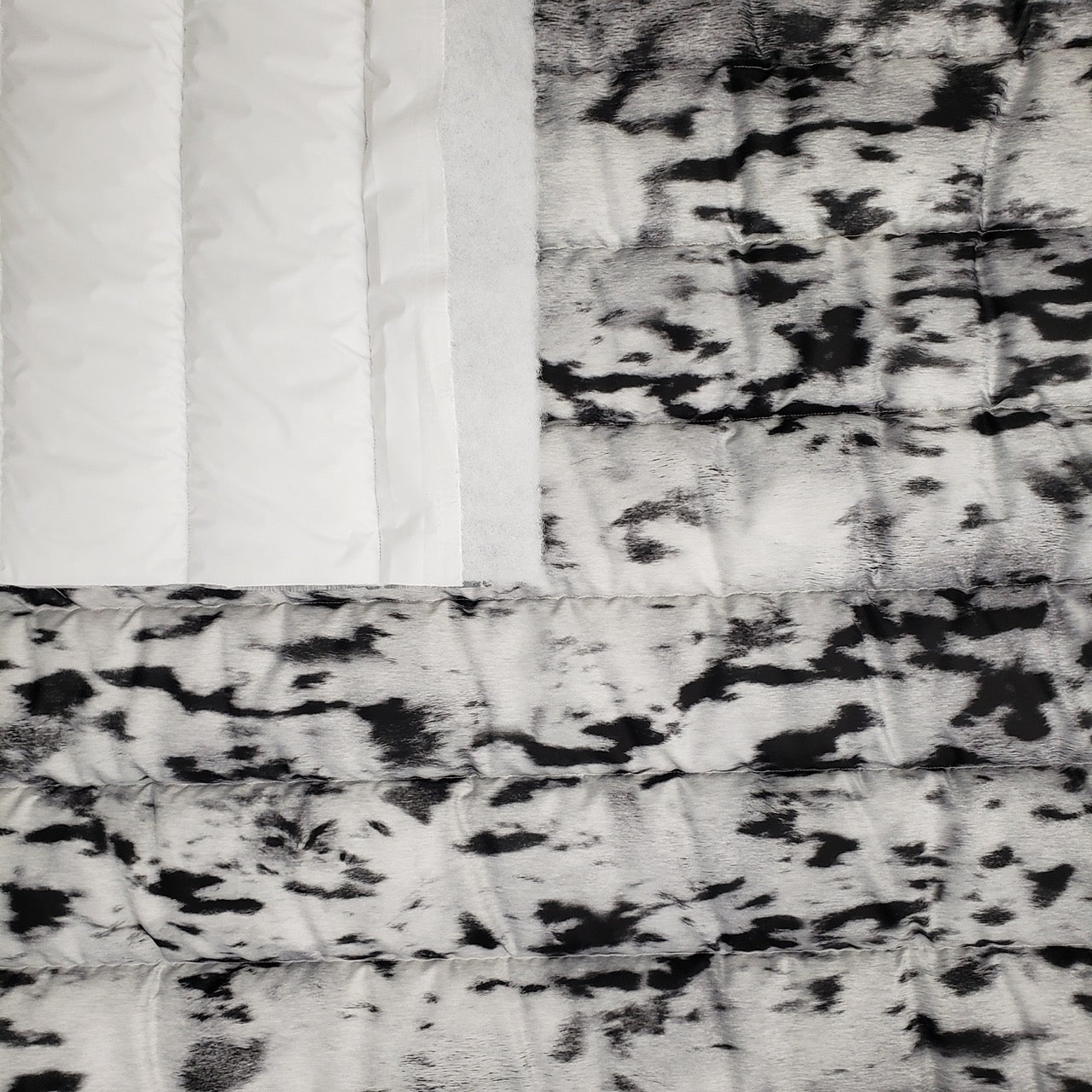 Quilted Holofill™ 2-Sided 13oz - Seal Skin (Natural/Silver)