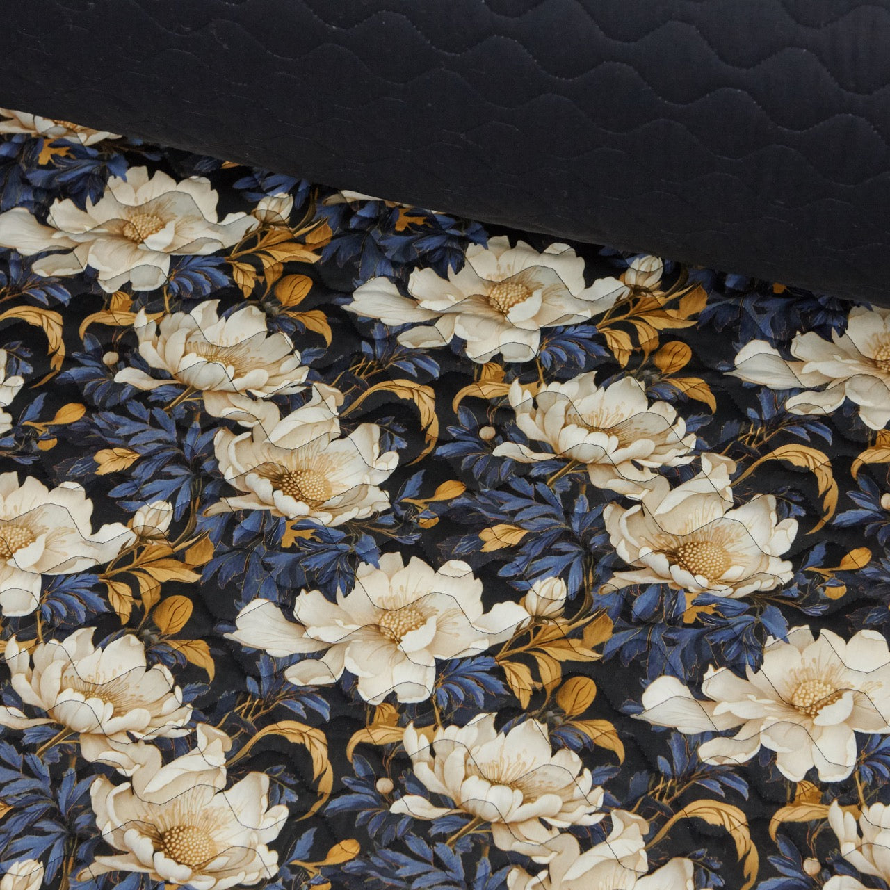 Cotton Quilt - Floral - 6oz - Magnolias
