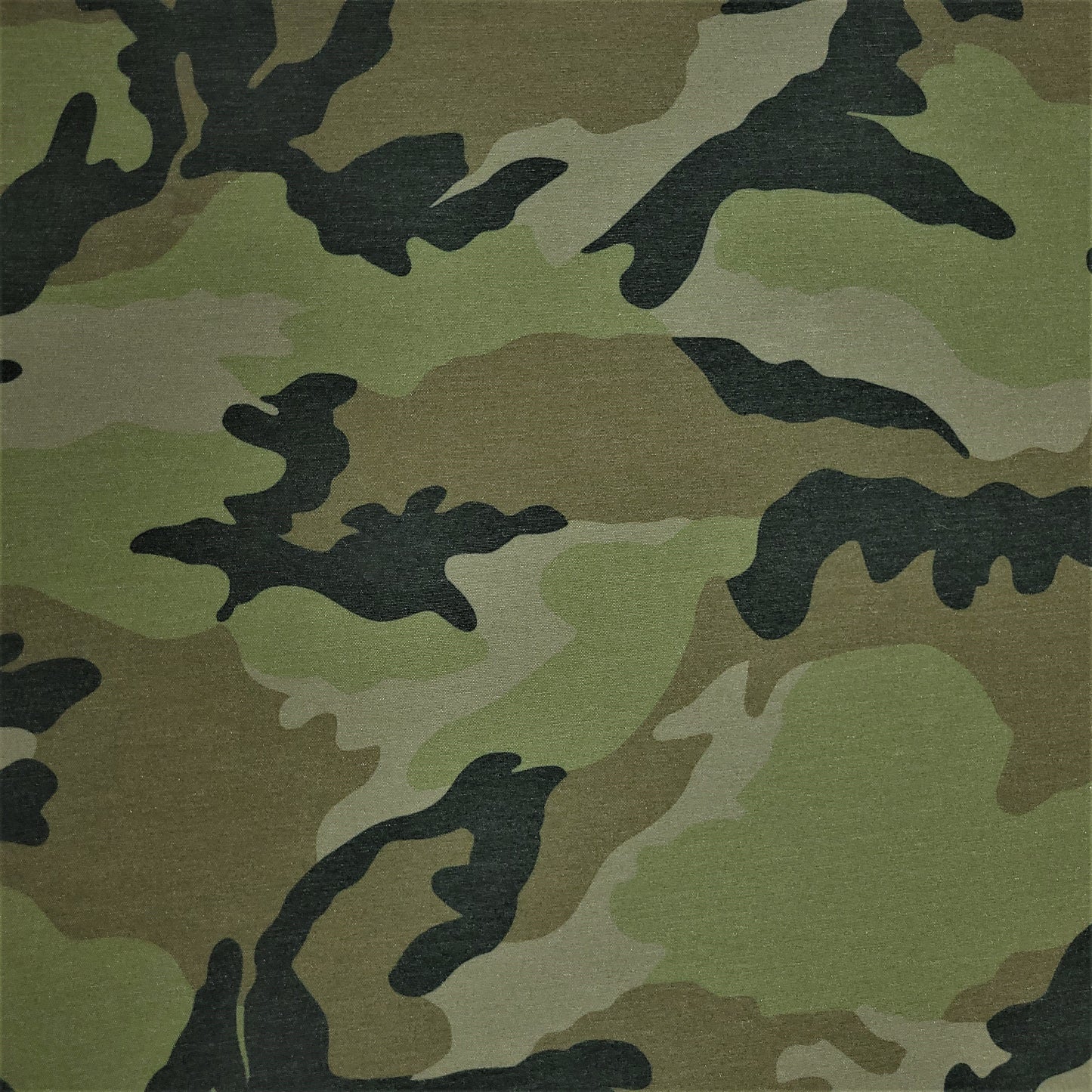 Commander® Camo Woodland - Green