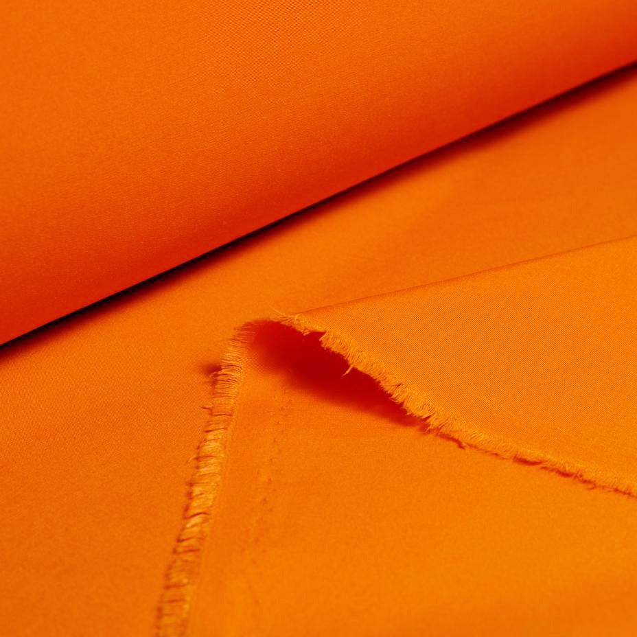 Commander orange