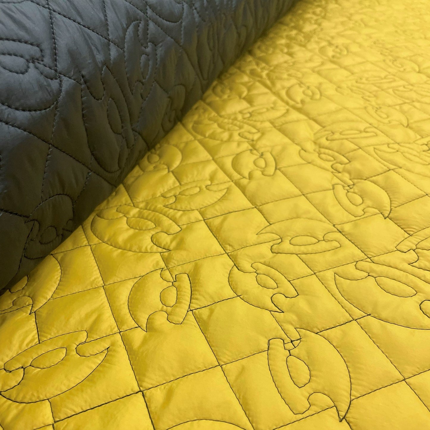 Embroidered Quilt 2-Sided - Ulu - Mustard