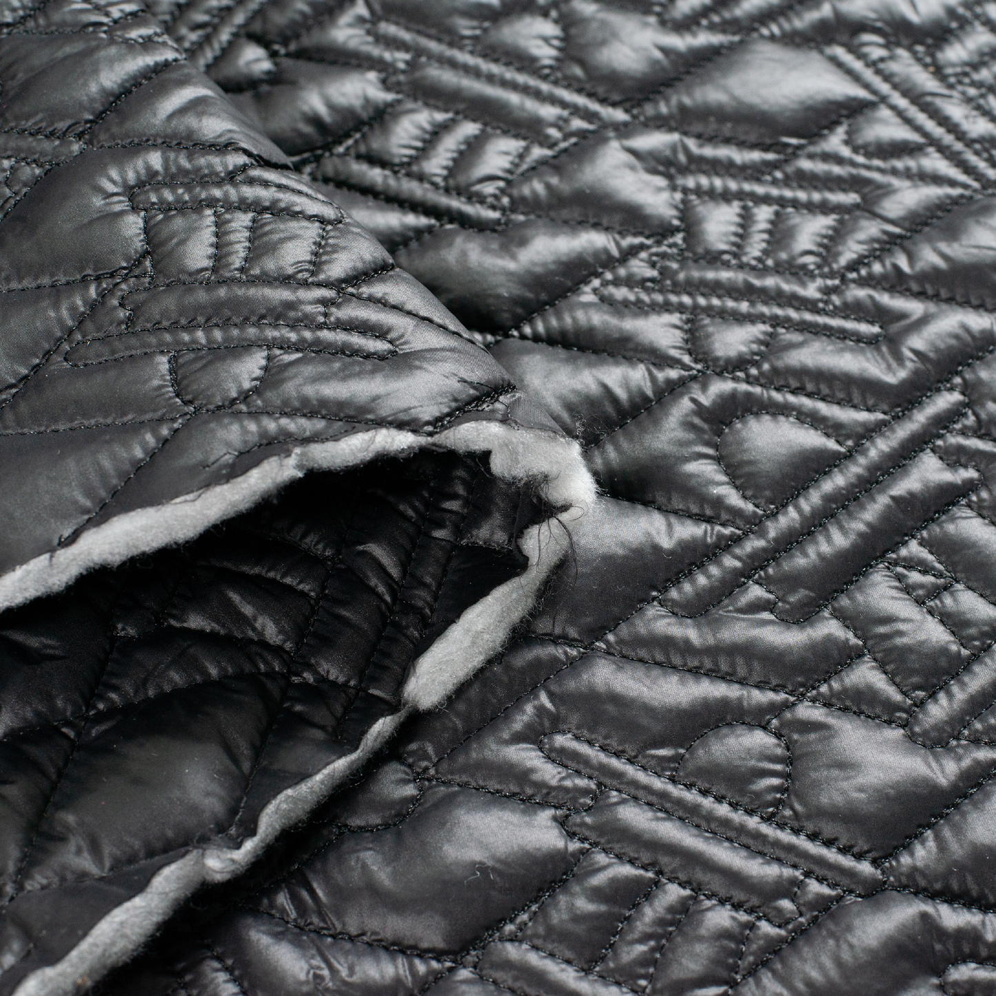 inukshuk quilt, black