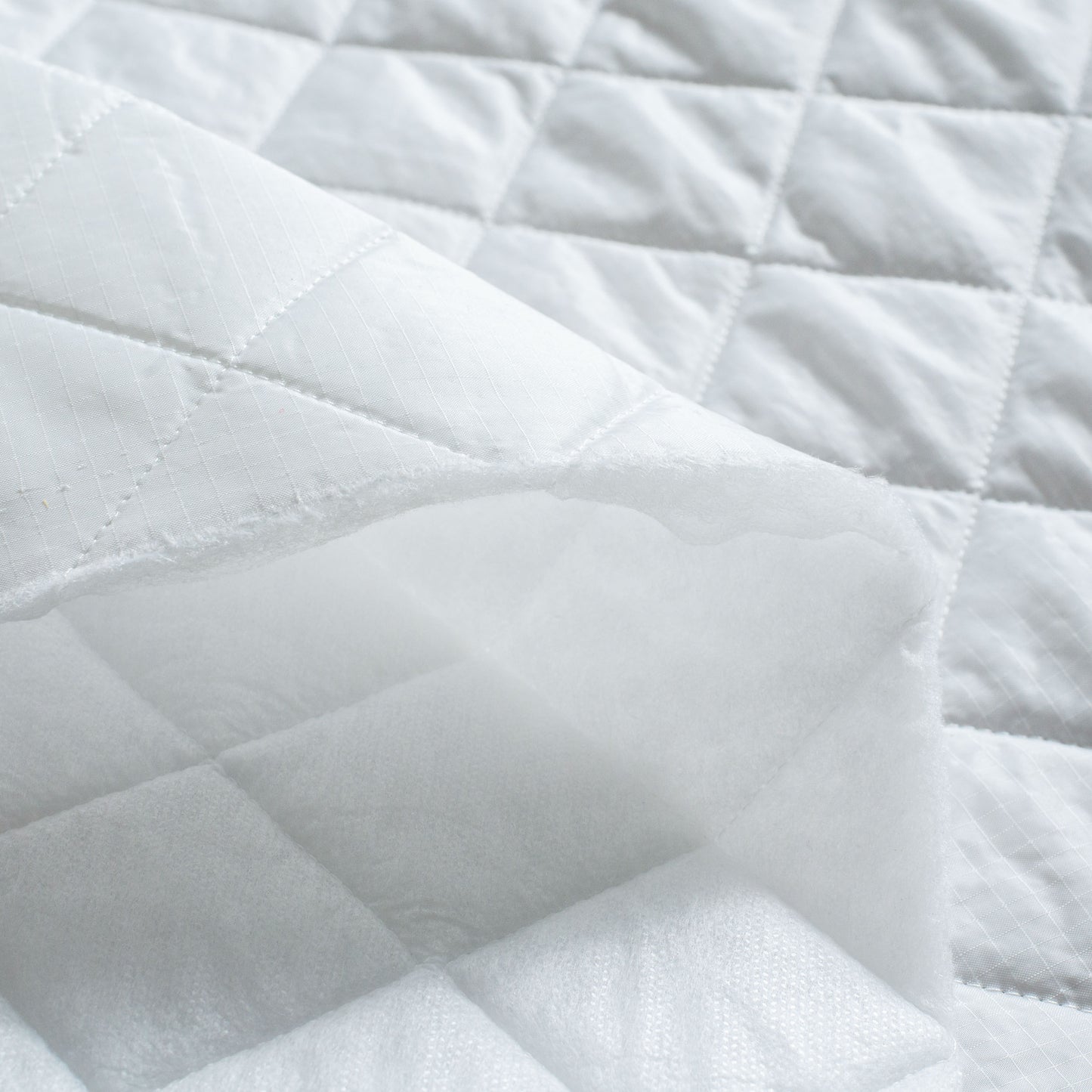 Quilted Poly - 6oz - White