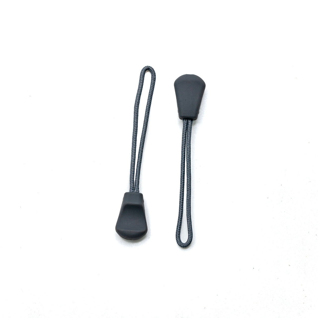 Zipper Pull - Grey (close)