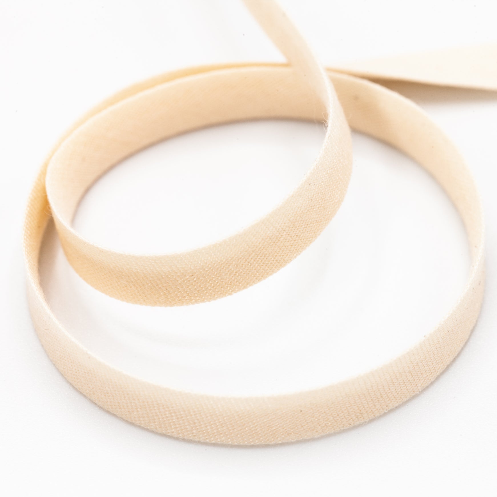 Bias Tape - Ivory - 7mm (detail)